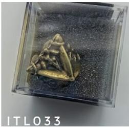 M&eacute;tal Dice D4 Terralith Finition Laiton